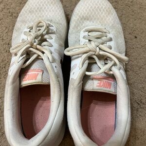 Nike White and Pink Sneakers Breathable Athletic Design